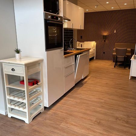 Residence De Kaaipoort Appartementen Aardenburg Exteriör bild