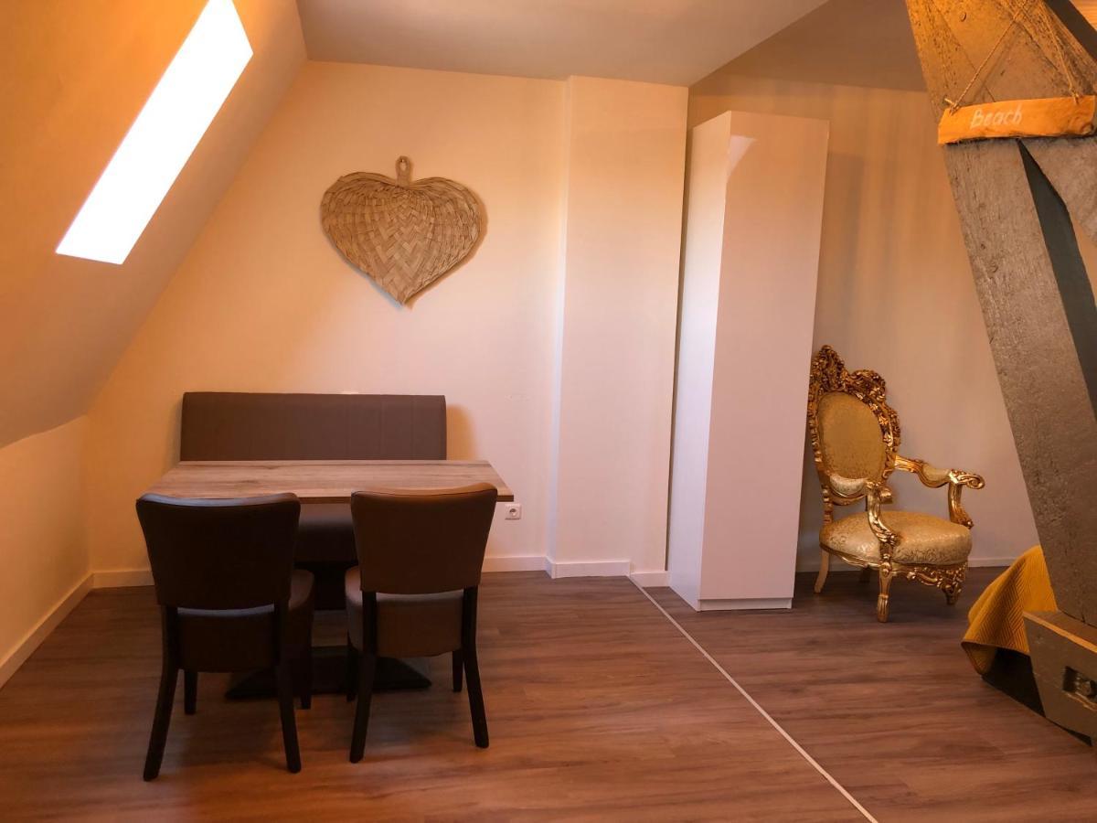 Residence De Kaaipoort Appartementen Aardenburg Exteriör bild