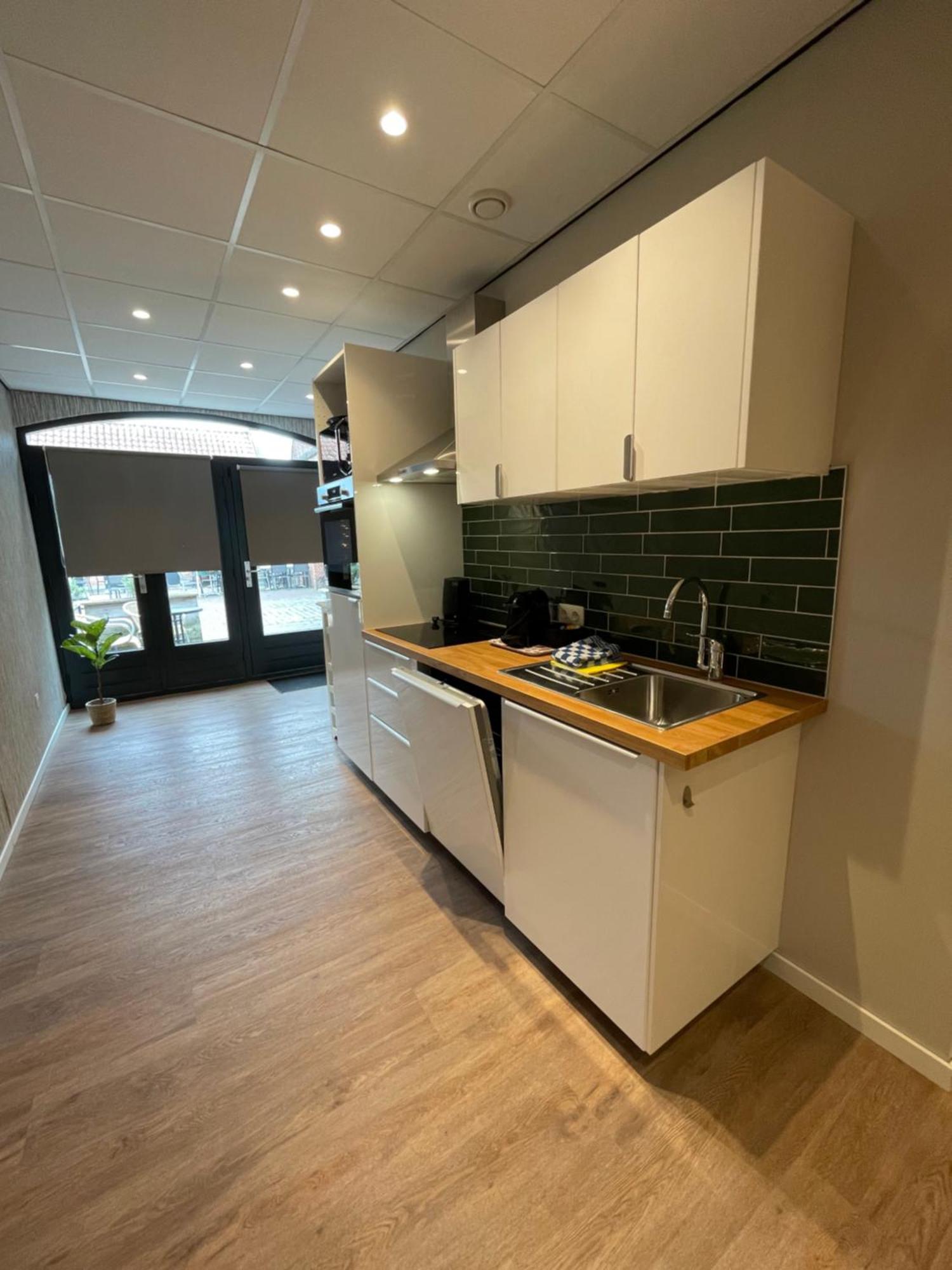 Residence De Kaaipoort Appartementen Aardenburg Exteriör bild